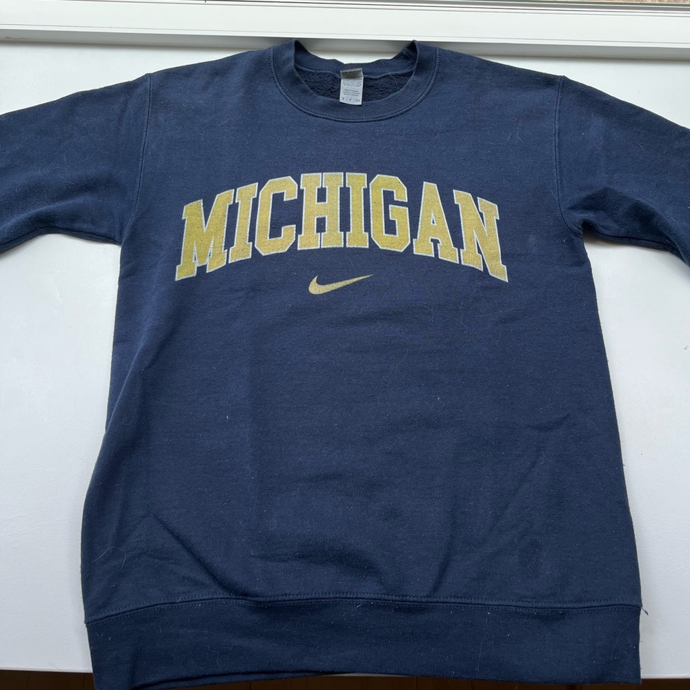 Gildan University of Michigan Sweatshirt